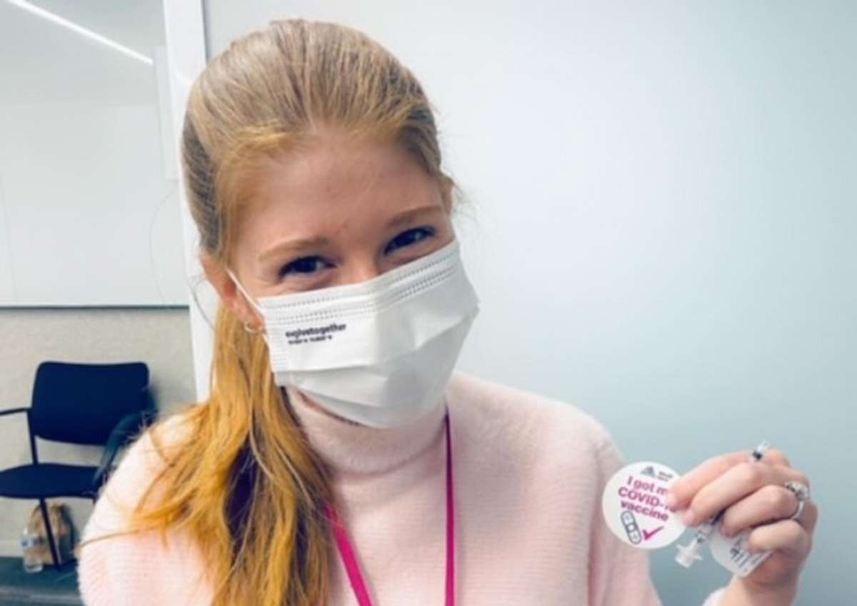 bill gates, jennifer vaccinata