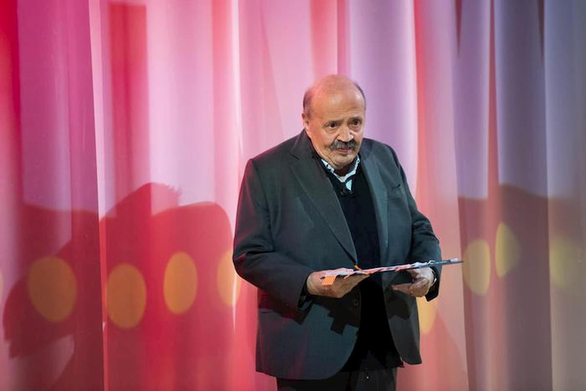 Maurizio Costanzo chi è: età, mogli, figli, vita privata, carriera del conduttore ospite a Oggi è un altro giorno