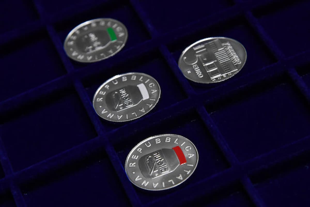 Nutella, le monete dedicate create per il World Nutella Day a ruba su eBay: in vendita a 3mila euro