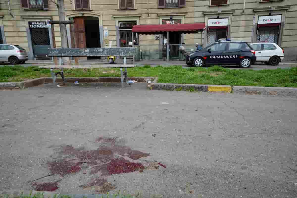 Torino, tentato omicidio a San Salvario: accoltella la ex di 20 anni in strada. Arrestato un giovane