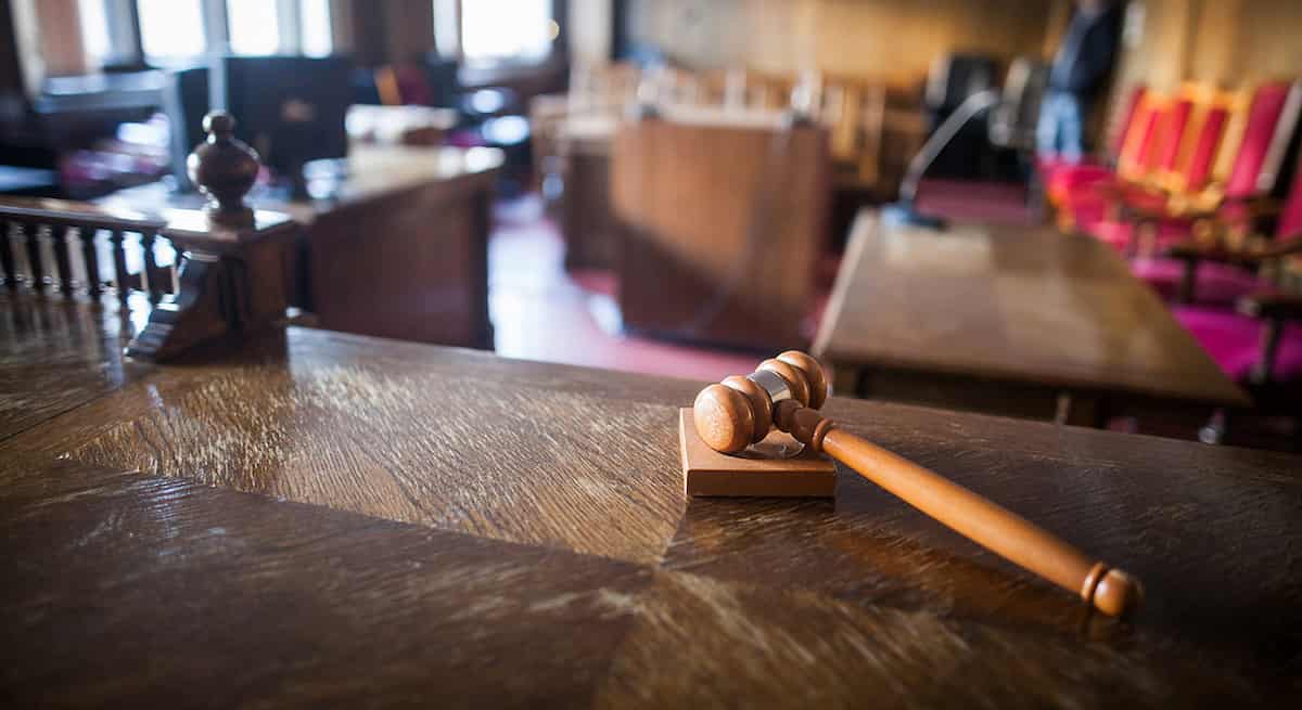 Figlio con prostitute: padre condannato a 8 anni di carcere. La sentenza del tribunale di Malta