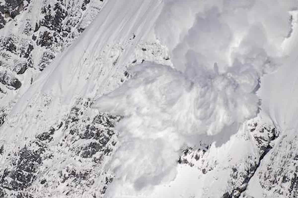 Valanga sul Monte Cimone, sull'Appennino modenese: un morto