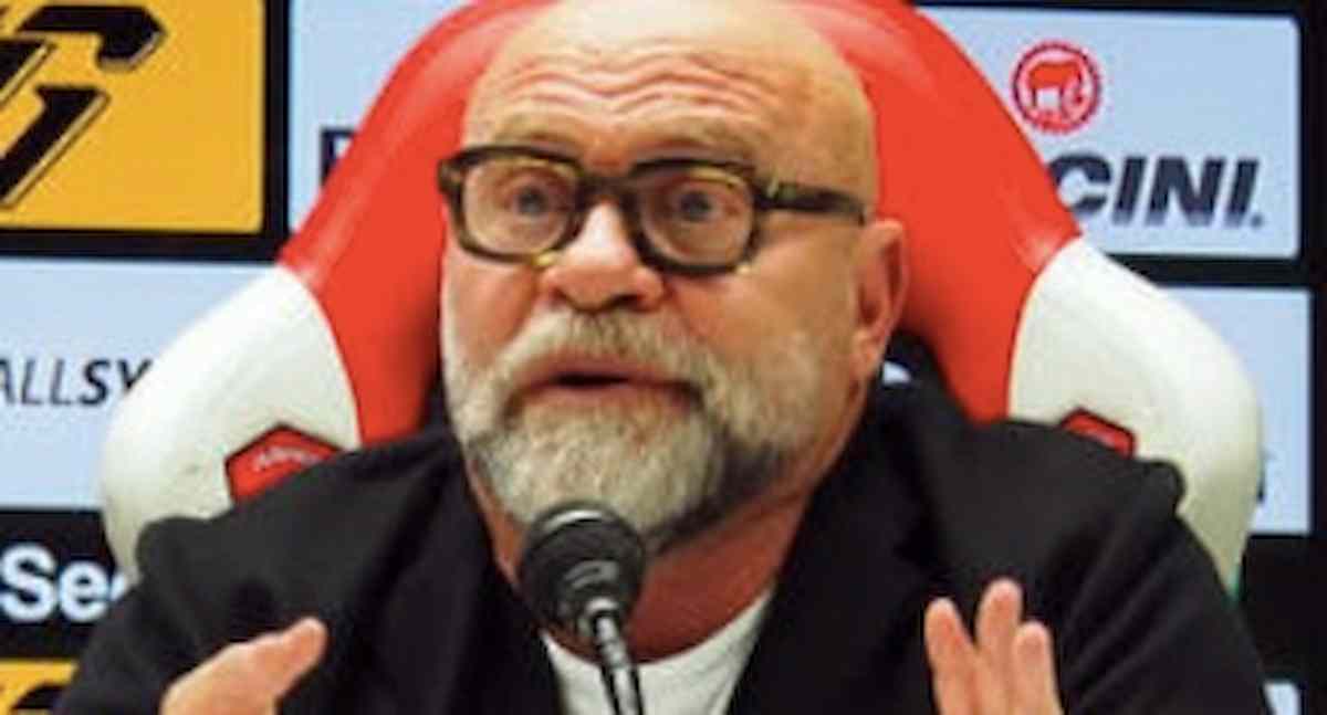 Cosmi bestemmia: "Siamo in un Paese laico o no?", poi chiarisce: "Ma non voglio dire che la blasfemia una cosa normale"