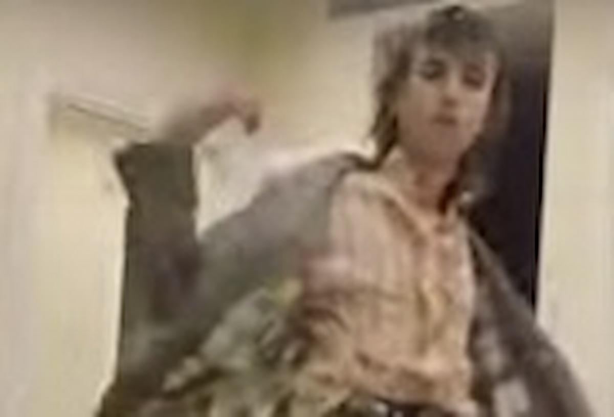 Sanremo 2021, Maneskin: il balletto nella camera di albergo è virale social VIDEO