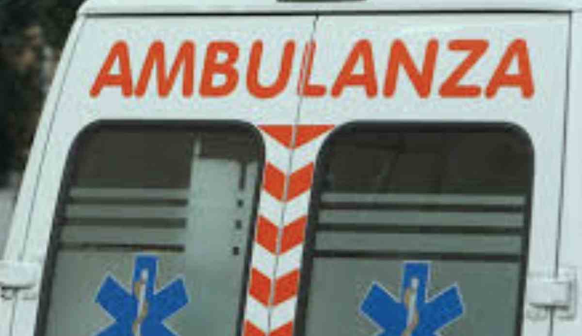 Incidente Vignola, pedone travolto e ucciso lungo la Provinciale 569 un'auto finita fuori strada