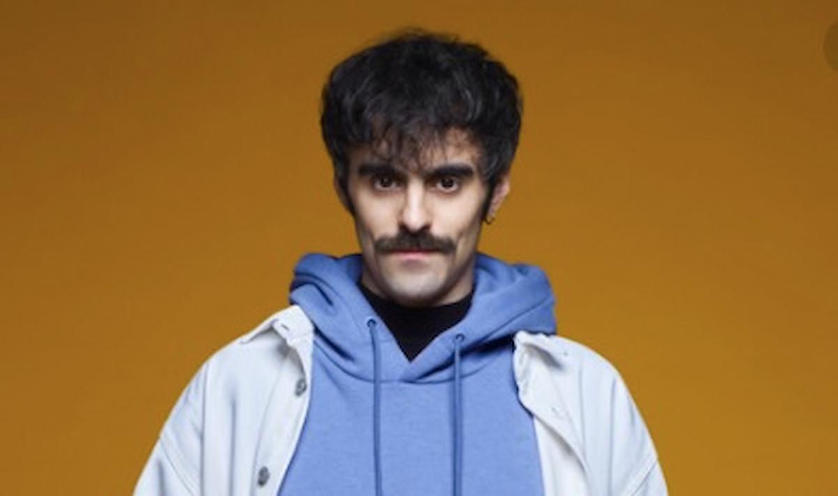 Simone Avincola chi è: Sanremo 2021, fidanzata, figli, vita privata, carriera, rider, il cantante ospite Oggi è un altro giorno