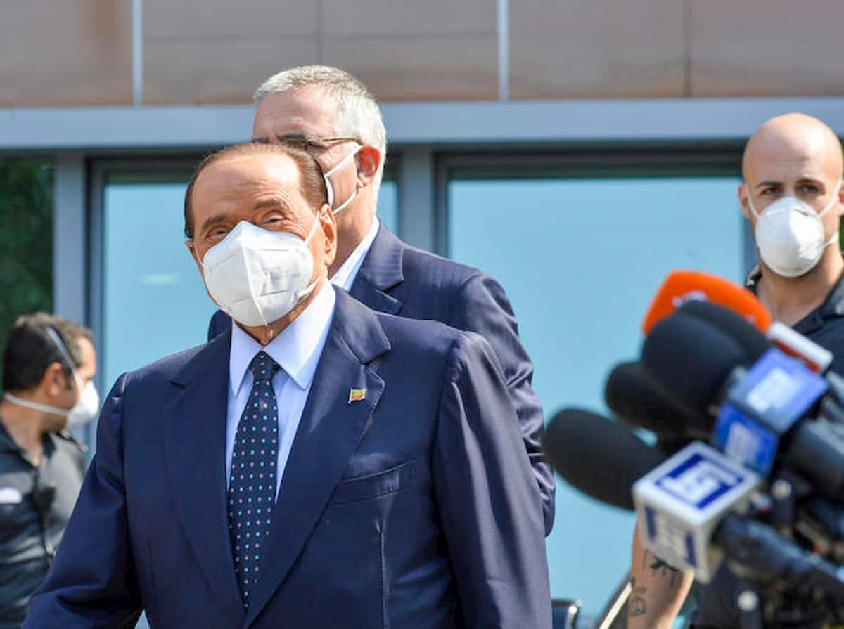 Berlusconi in ospedale da lunedì: lo annuncia l'avvocato Cecconi, nell'aula del processo Ruby Ter