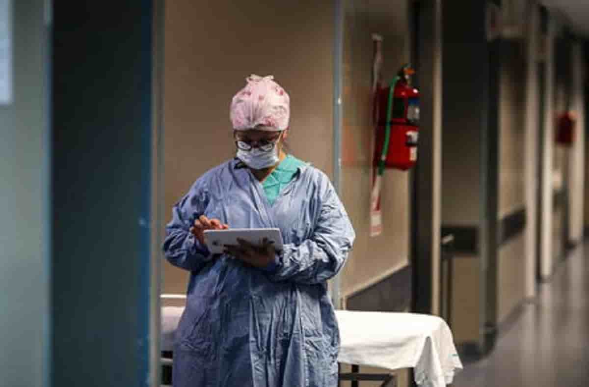 Coronavirus, l'Ausl di Bologna: "Per ricoveri ora sta andando peggio della seconda ondata"