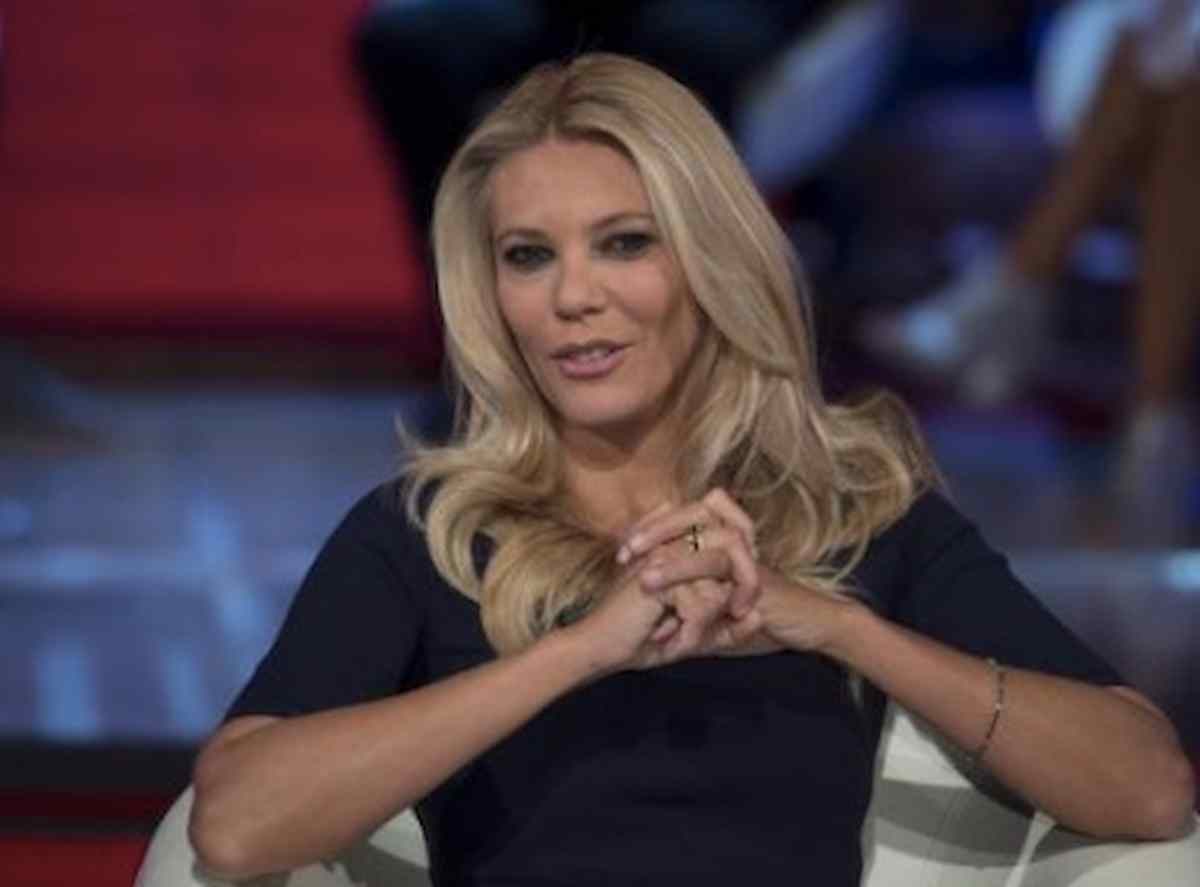 Storie Italiane, Eleonora Daniele: "Raoul Casadei? La sua morte è la notizia più triste raccontata qui"