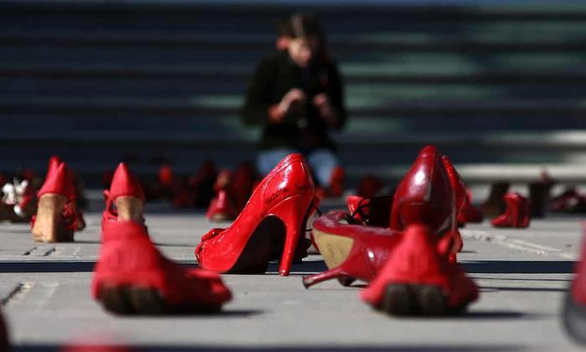 Tre maschi a settimana ammazzati dalle loro donne. Tranquilli, è solo il contrario