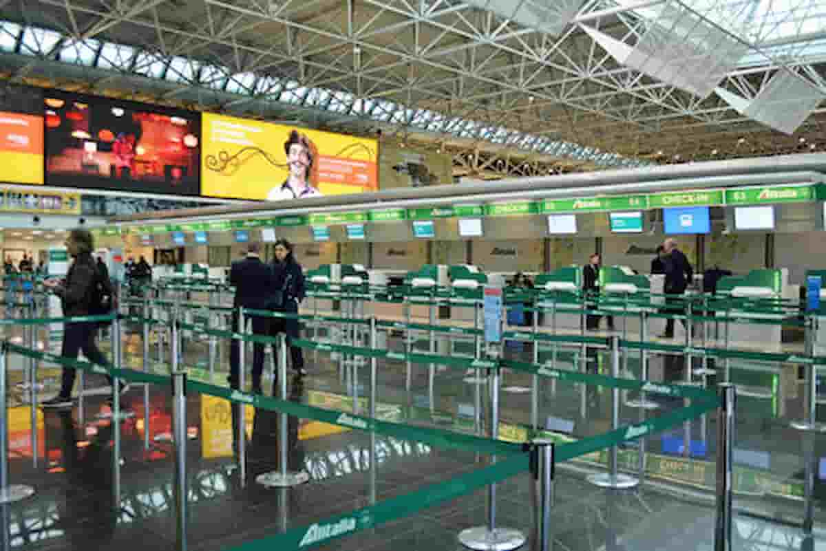 Fiumicino aeroporto falso tampone negativo