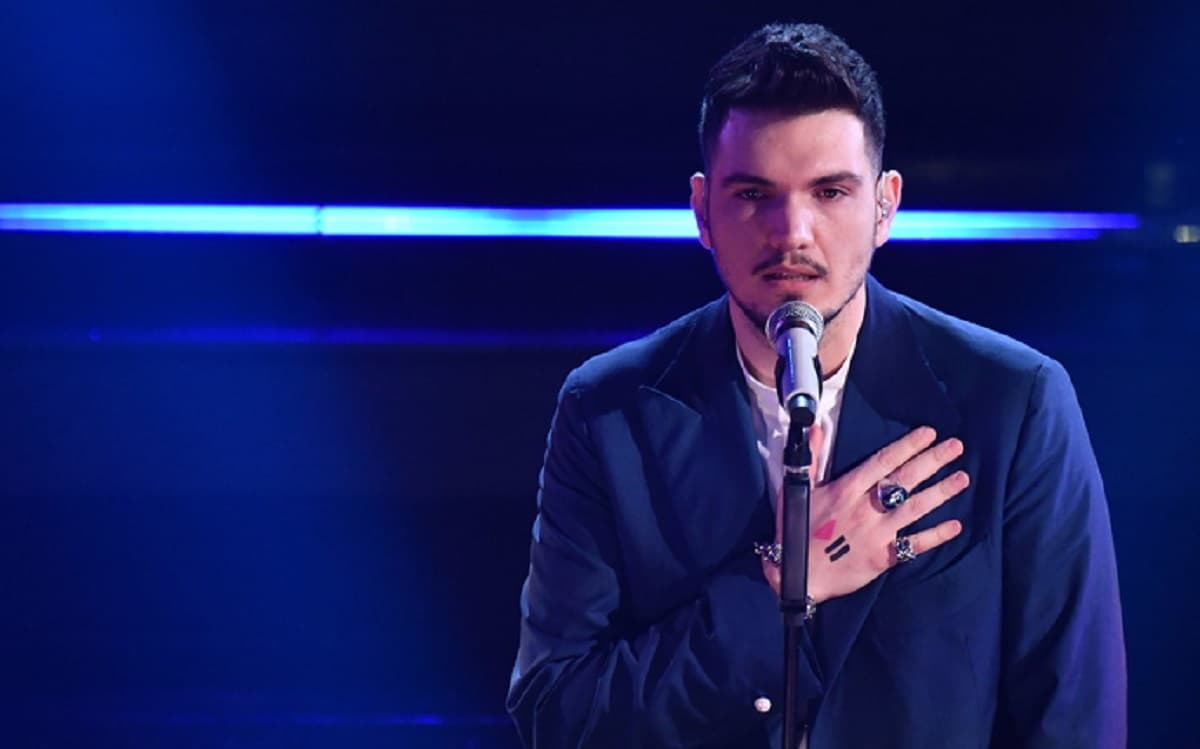 Gaudiano chi è, età, fidanzata, Sanremo e vita privata del cantante ospite di Oggi è un altro giorno