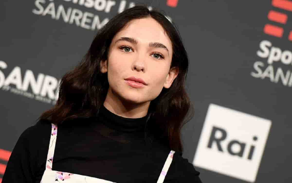 Sanremo, Matilde De Angelis: "Ci chiedono sempre di essere belle. Una narrazione che ci ha rotto le scatole"