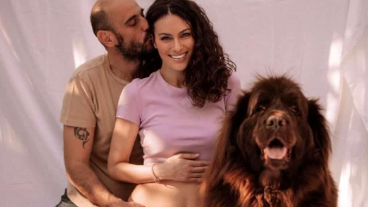 Paola Turani è incinta