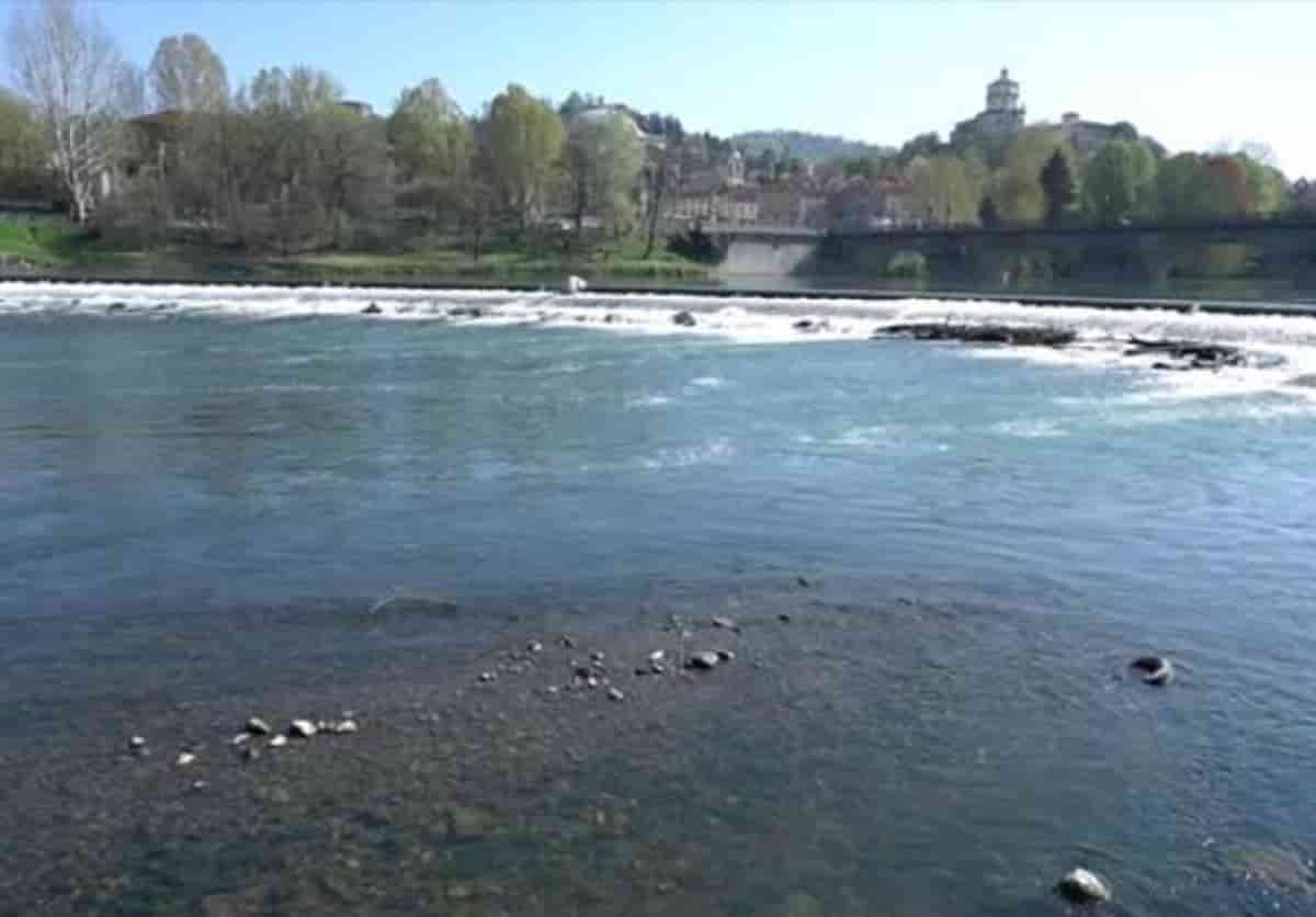 Po come a fine agosto: portata giù del 45% . L'Autorità di bacino: "Quadro preoccupante"