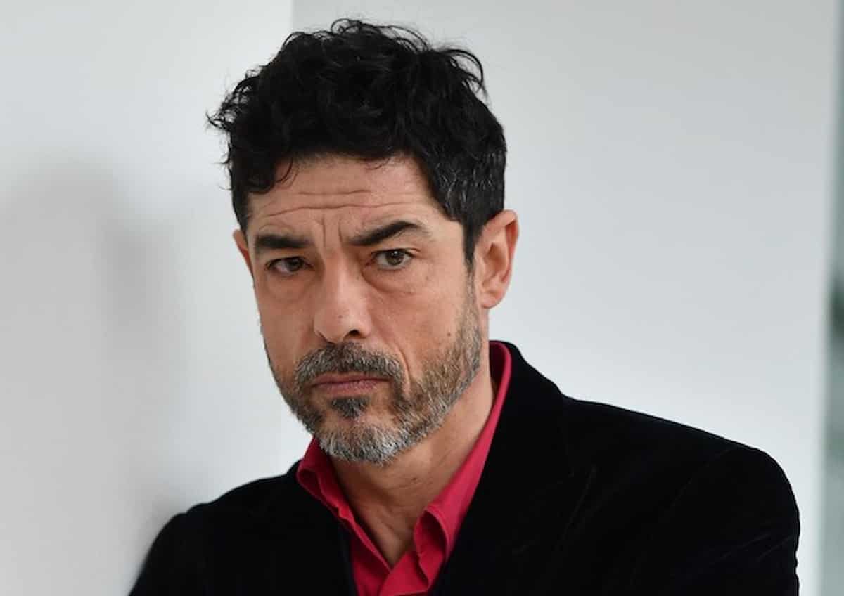 Alessandro Gassmann contro la festa clandestina e il contagio: e lo chiamano spia...