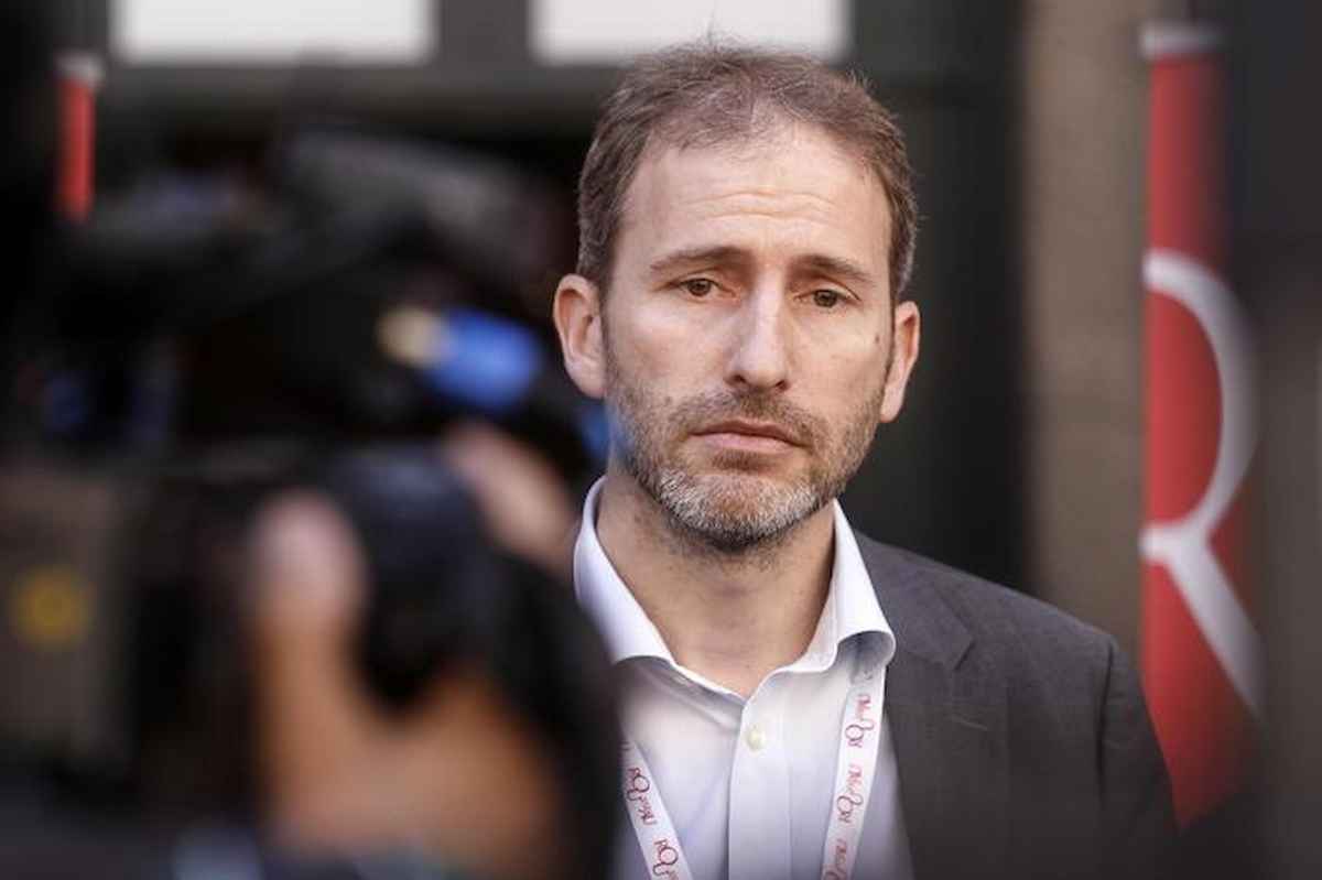 Rousseau, ultimatum a M5s: pagate entro il 22 aprile le quote mancanti o sarà divorzio