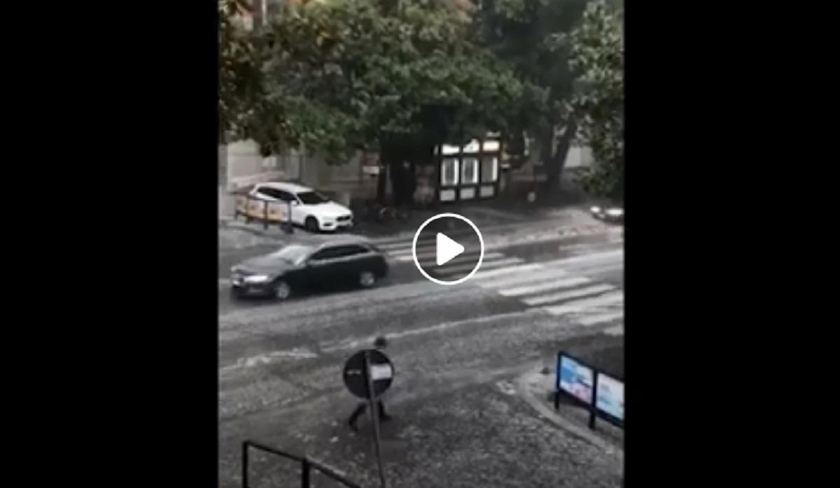 Grandine a roma, video