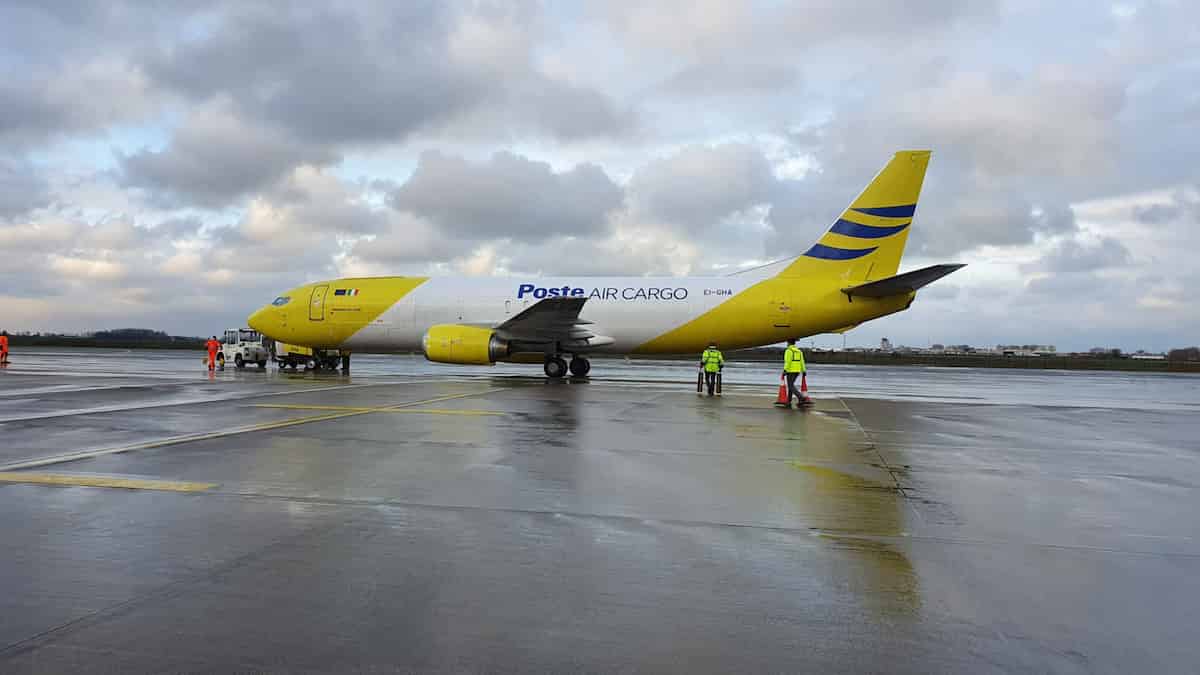 Poste Air Cargo, nuova rotta per Tel Aviv: un volo merci ogni settimana, primo collegamento con l'estero