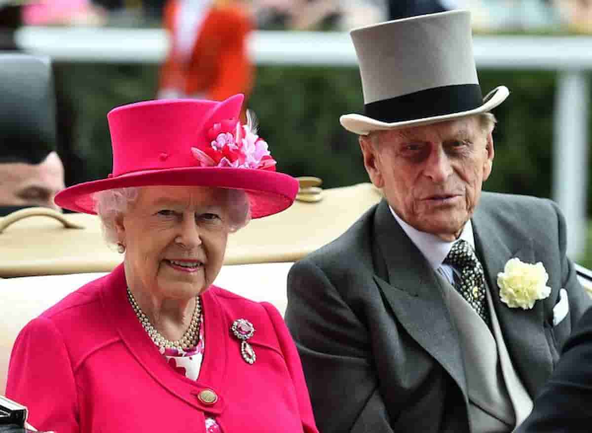 Vanuatu in lutto per il Principe Filippo: lì il marito della Regina Elisabetta è considerato quasi una divinità