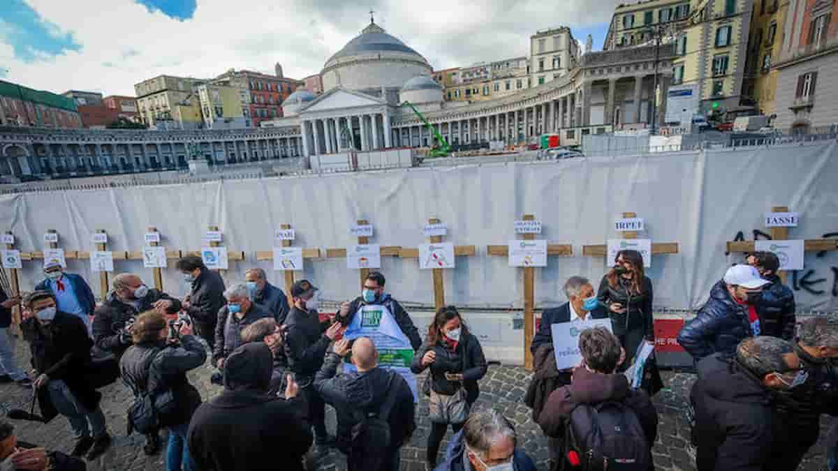 "Aperture ci saranno, soprattutto da maggio, forse qualcosa già dal 20 di aprile si potrà riaprire",