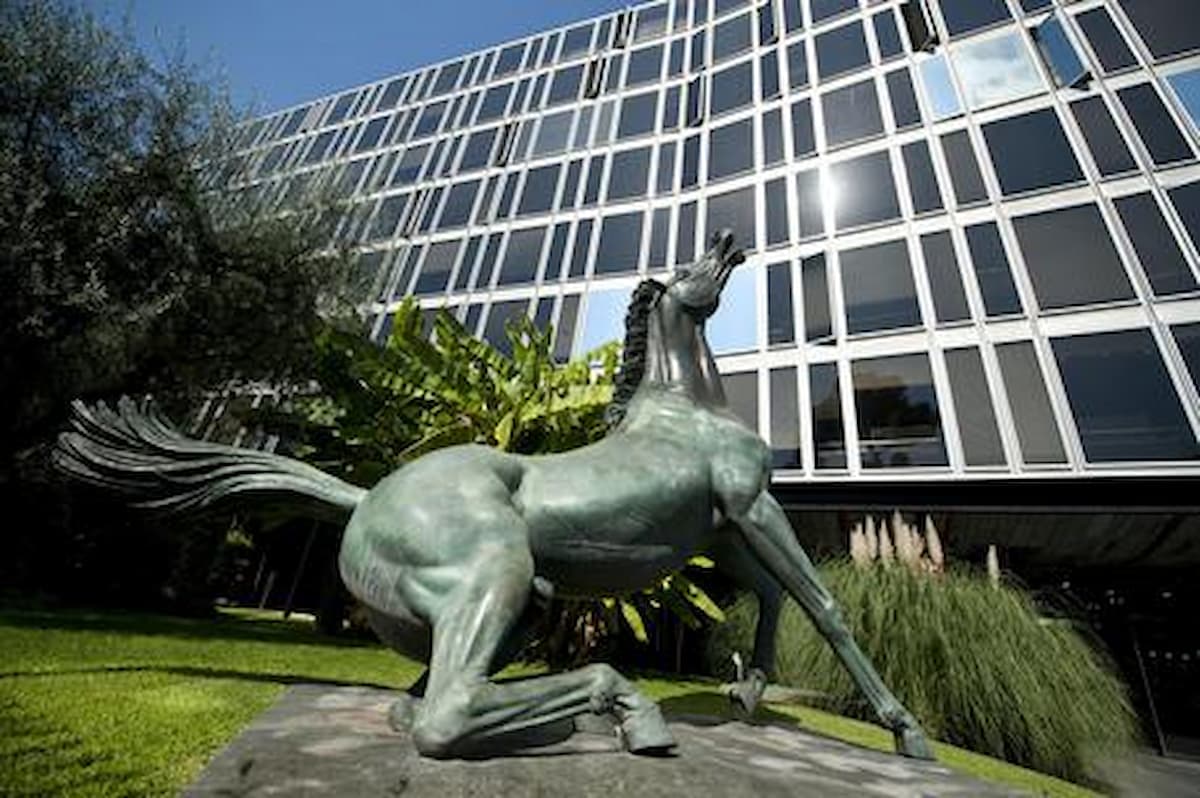 Rai nel mirino di Agcom nel mirino del Tar: la storia dei media in Italia è basata sui ricorsi