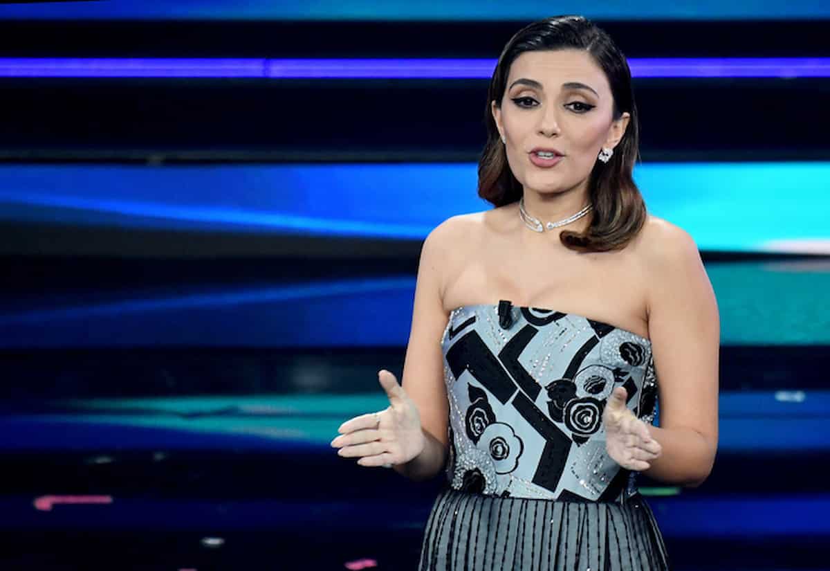 Canzone segreta anticipazioni