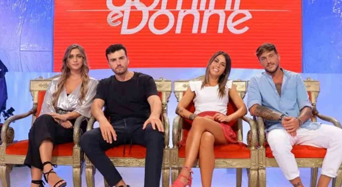 Anticipazioni Uomini e Donne puntata di oggi lunedì 12 aprile: Giacomo e Carolina