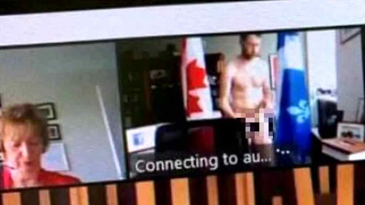 Parlamentare canadese appare completamente nudo in videoconferenza: si stava cambiando dopo jogging FOTO