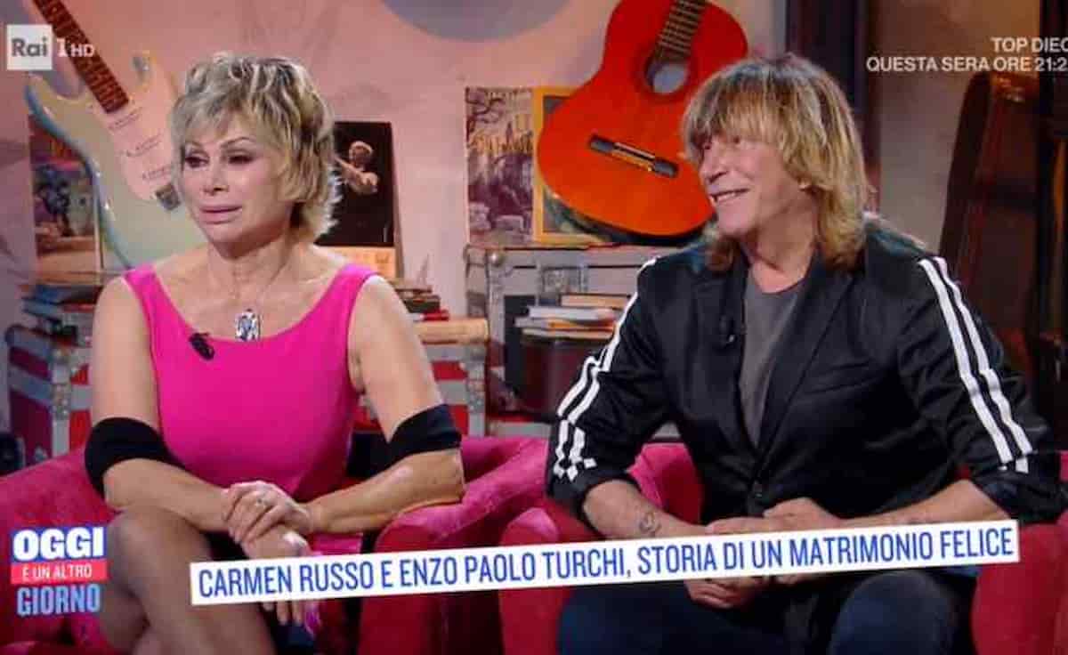 Carmen Russo e Enzo Paolo Turchi a Oggi è un altro giorno