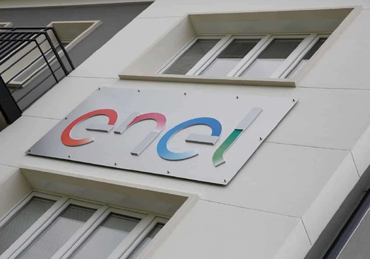 Enel con i "gestori di cuore" vicino ai colleghi con malattie croniche