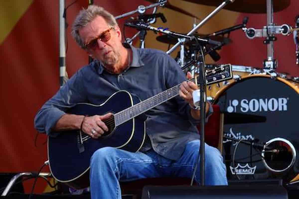 Eric Clapton vaccino astrazeneca