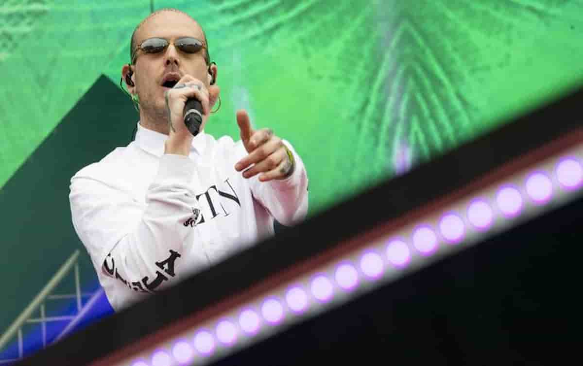 Gemitaiz insulta la polizia dopo la festa dell'Inter a Milano, la replica: "Chi difende la nostra categoria?"