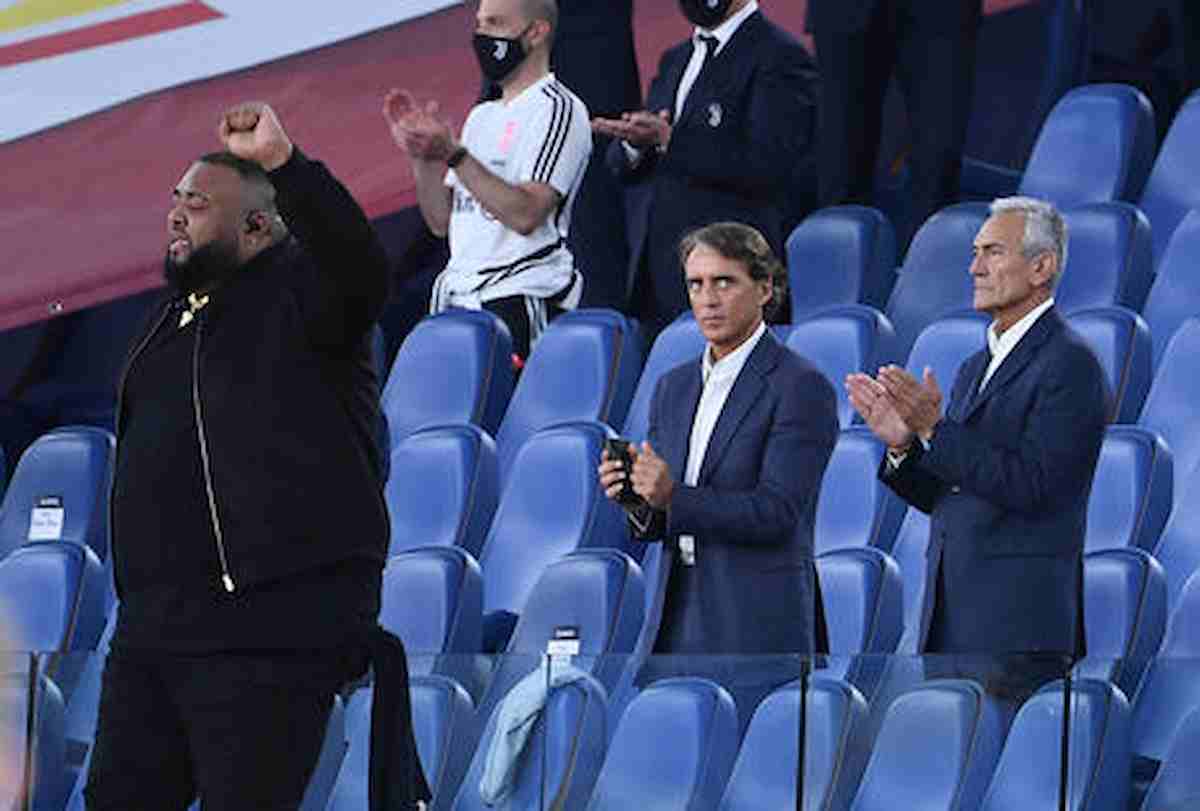 Roberto Mancini, rinnovo di contratto fino al 2026: sarà anche il ct della prossima Coppa del Mondo (Qatar 2022)