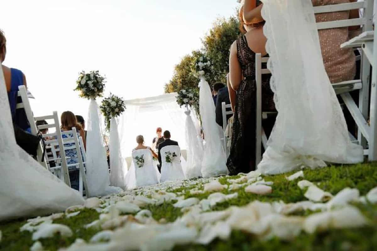 Covid manager ai matrimoni, chi è e cosa fa: controlla assembramenti, mascherine, banchetti