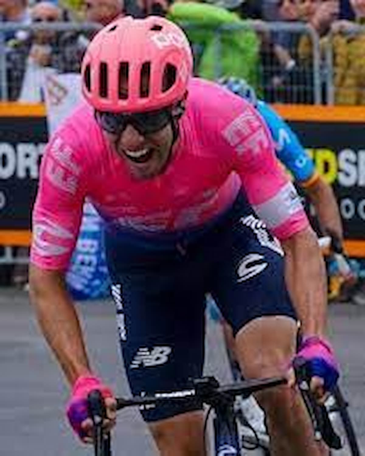 Giro di Romandia, Michael Woods vince la 4.a tappa: corsa da tregenda, finale incredibile; il 2 maggio crono finale