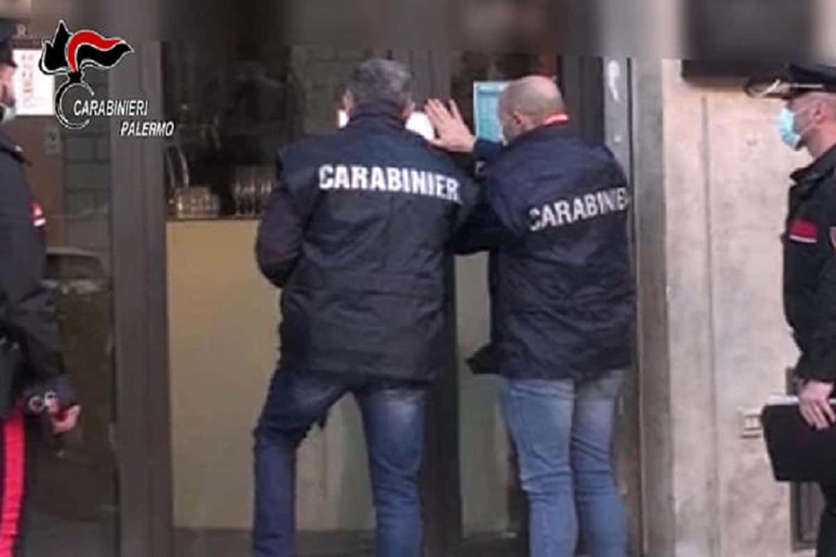 Simulano matrimonio per festeggiare battesimo della figlia con amici: 1200 euro di multa