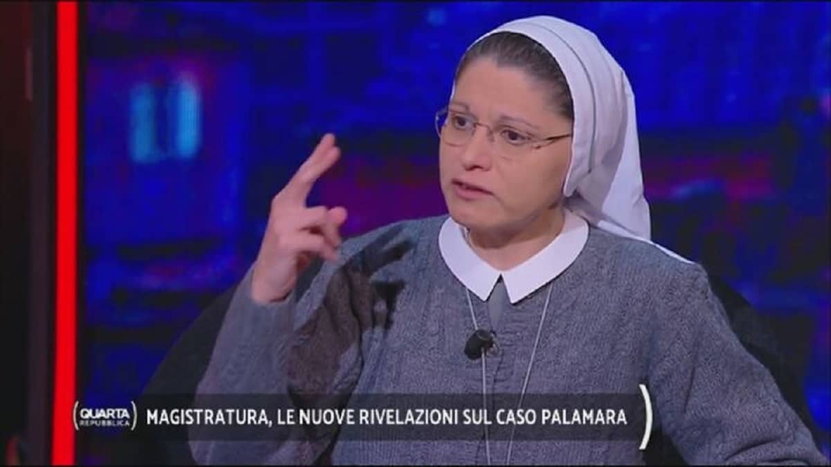 Suor Anna Monia Alfieri chi è, età dove e quando è nata, dove vive, biografia, Quarta Repubblica