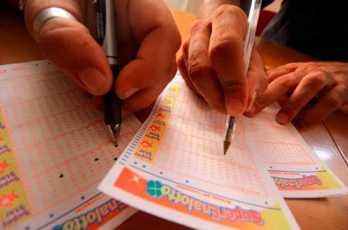 Lotto e Simbolotto, estrazione oggi lunedì 3 maggio 2021: numeri e simboli vincenti di oggi