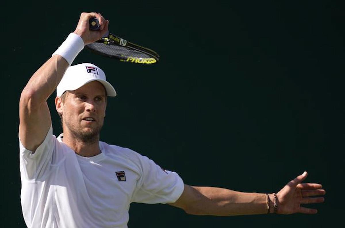 Andreas Seppi batte Auger-Aliassime al Roland Garros: l'italiano passa al secondo turno degli Open di Francia