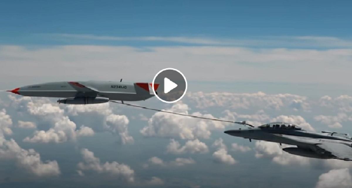 Drone e jet da combattimento