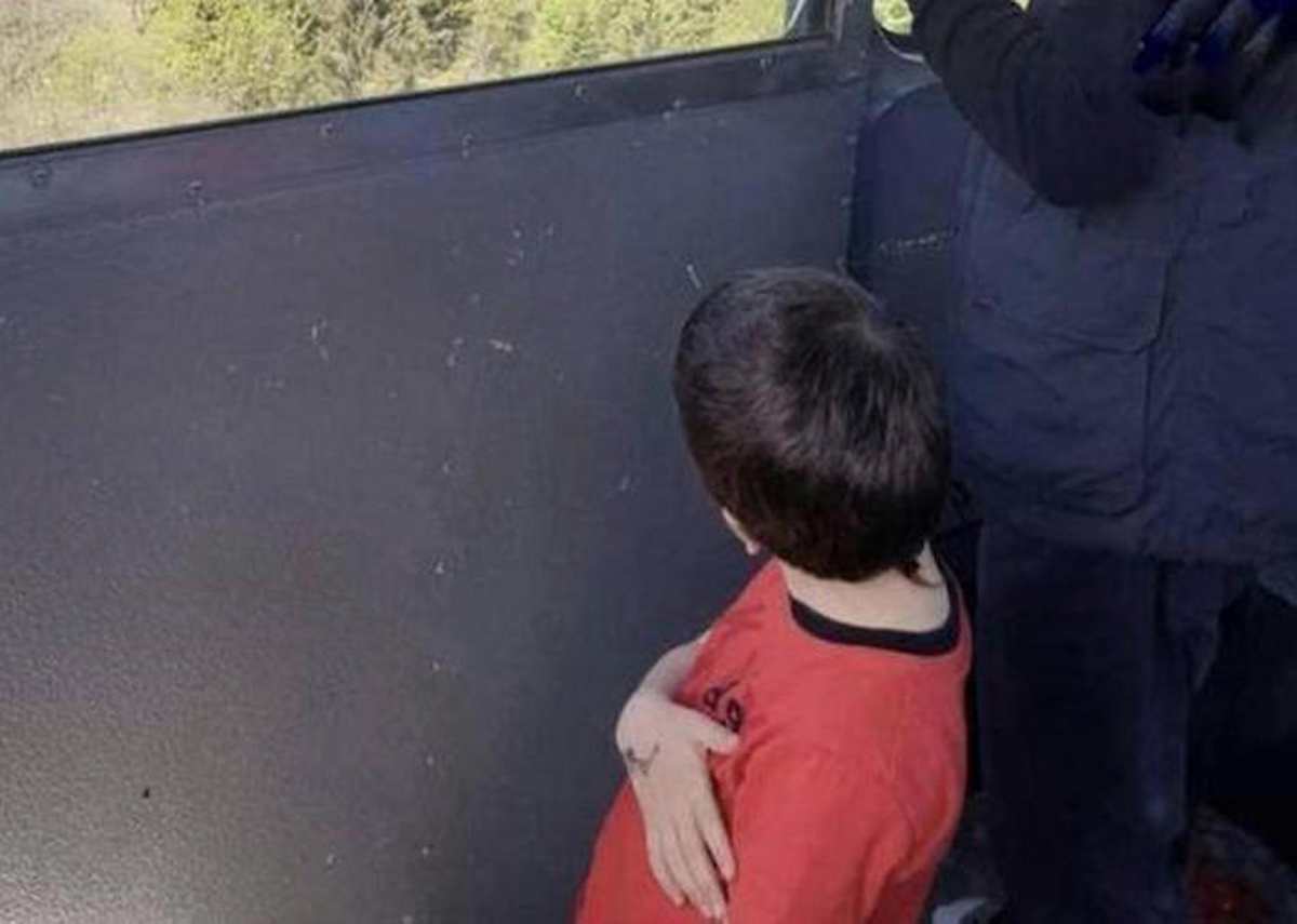 Mottarone, il piccolo Eitan Biran ha saputo che la mamma e il papà non ci sono più