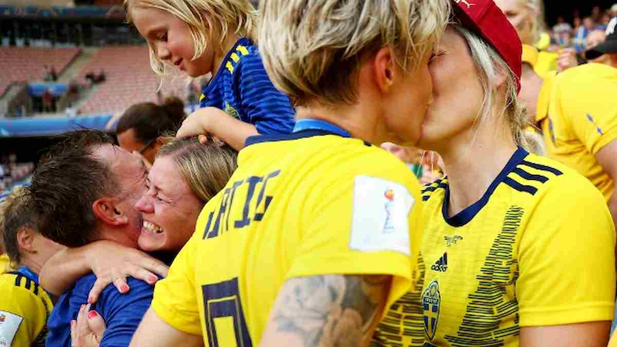 Juventus Women, Lina Hurtig e Lisa Lantz hanno avuto una bambina. Sui canali social juventini anche insulti