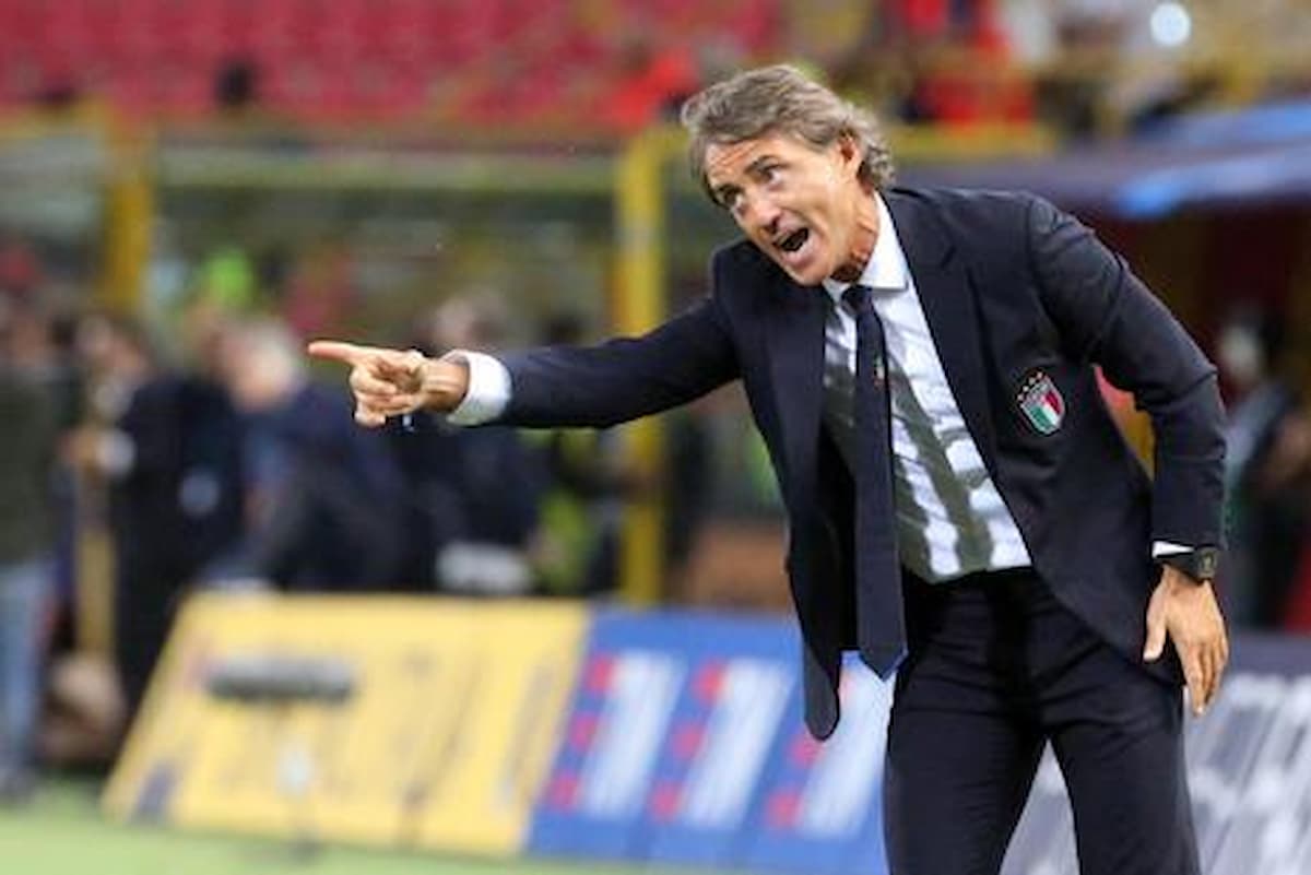 Europei di calcio, oroscopo di Roberto Mancini: bravo e fortunato, esordio stasera alle 21, facciamo gli scongiuri