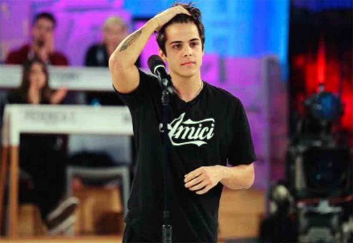 Leucemia fulminante: che cos'è, sintomi e cause della malattia che ha ucciso Michele Merlo