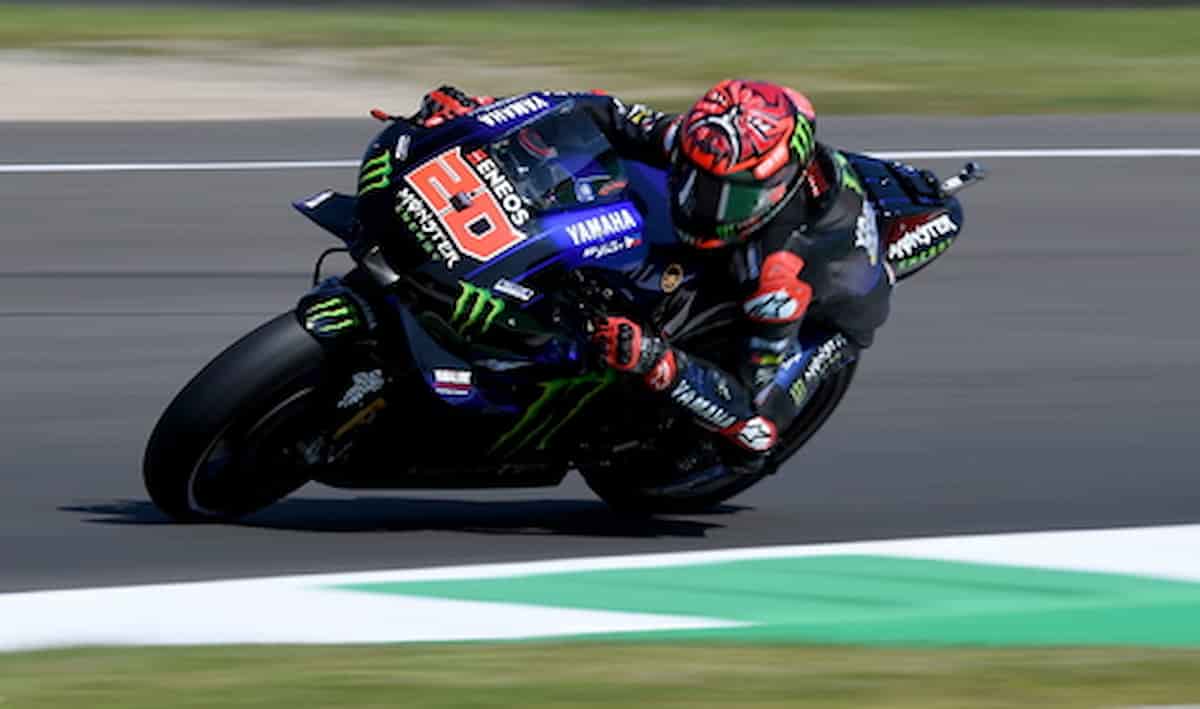 MotoGP, GP OLANDA. Domina Quartararo. Podio tutto giapponese. Caduto Valentino Rossi dopo soli 8 giri