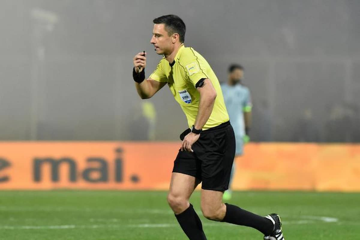 Italia-Belgio Slavko Vincic arbitro