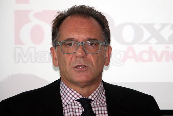 Alessandro Cecchi Paone chi è, età, dove e quando è nato, moglie, fidanzato, outing, vita privata, cosa insegna, Instagram, biografia e carriera