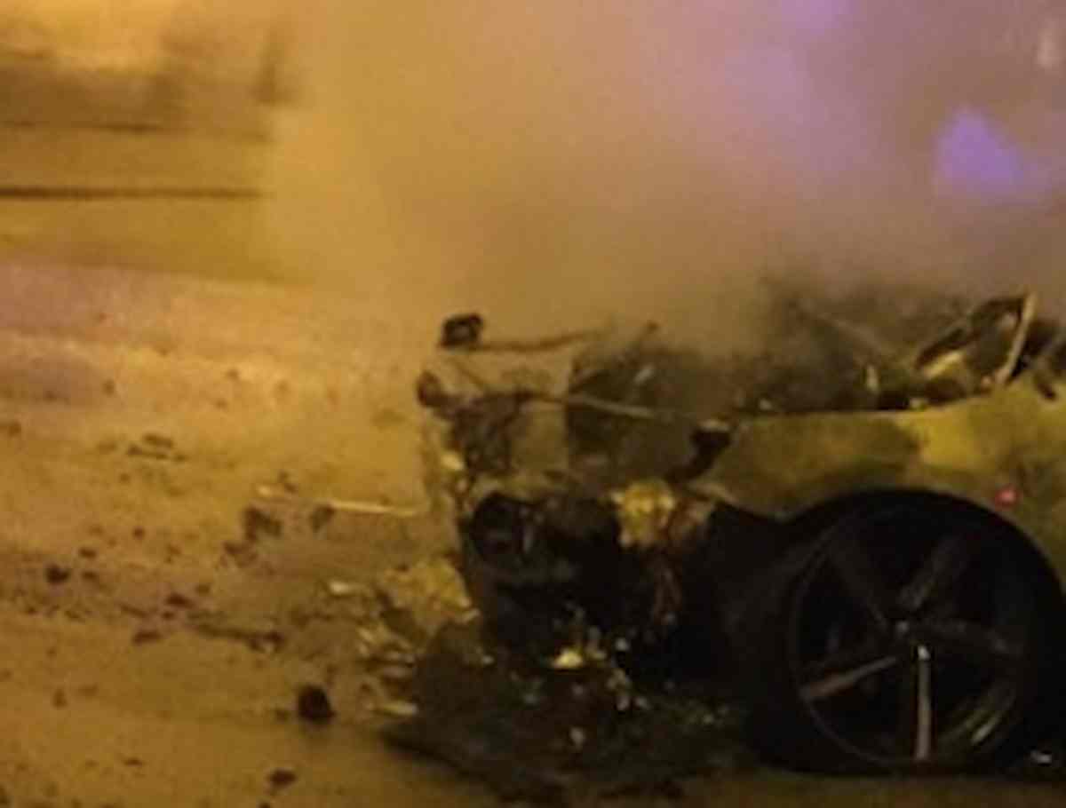 McLaren da oltre 170mila euro in fiamme sul passo del Pordoi, tragedia sfiorata sulle Dolomiti