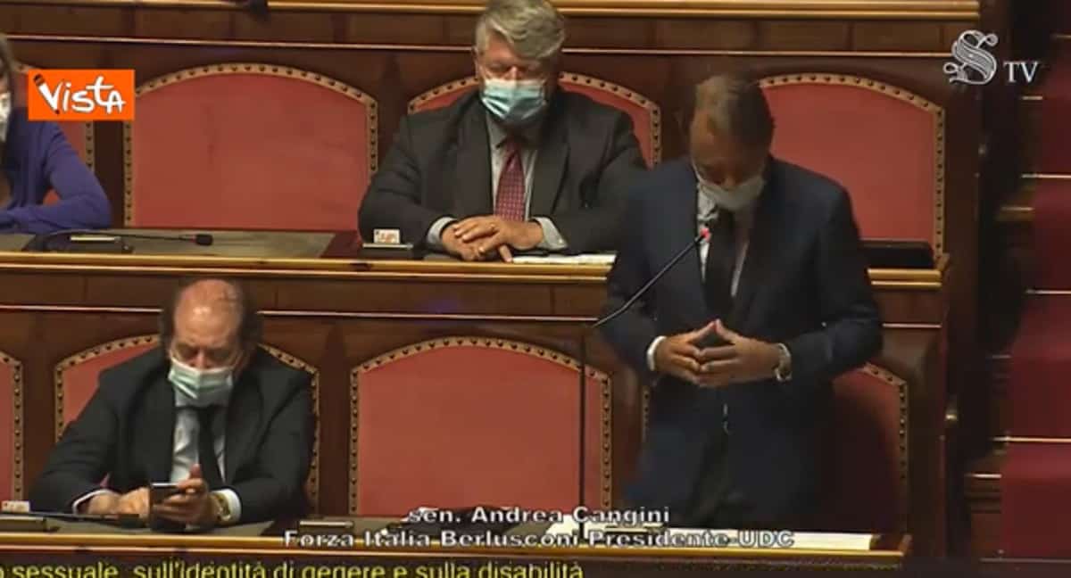 Ddl Zan, Andrea Cangini (Forza Italia): "Mettiamo anche i ciccioni e i vegani nelle categorie protette dalla legge Mancino?" VIDEO